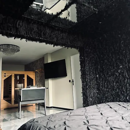 Love hôtel Délicate Addiction